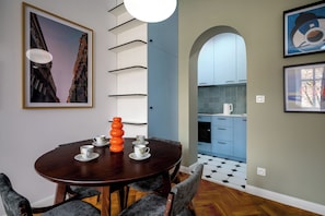 In-room dining - RentPlanet - Apartament Nadodrze (Wrocław)