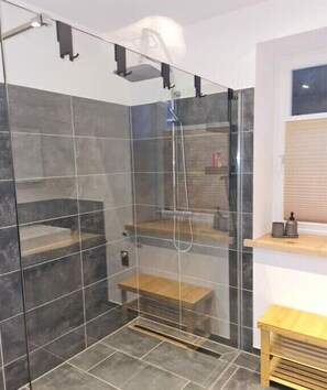 Shower - Holiday apartment Ida (Quedlinburg OT Gernrode)