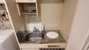 公寓 | 私人廚房 | 大型雪櫃/冰箱、微波爐、焗爐、爐具