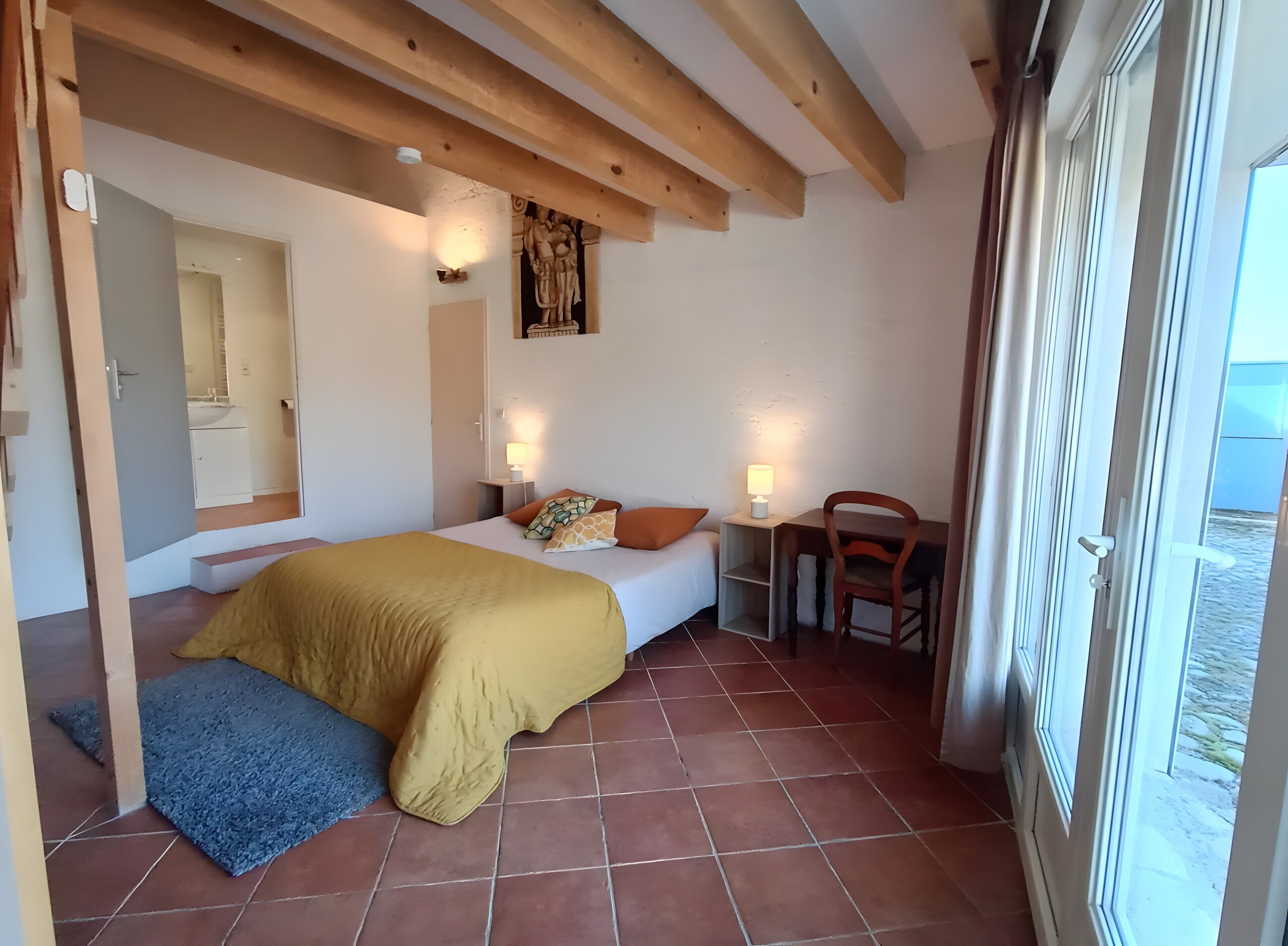 1 habitación, wifi y ropa de cama 