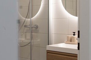 Bathroom - Stylish living studio in attractive thermal spa region (Bad Schallerbach)