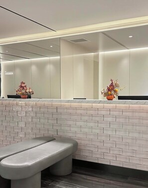 Sala de estar en el lobby