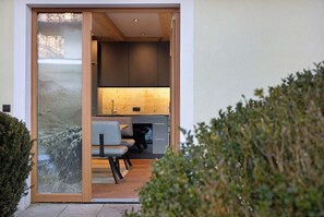 Interior - Apartment 'Wildschön' with Mountain View, Shared Garden and Wi-Fi (Grafenweg)