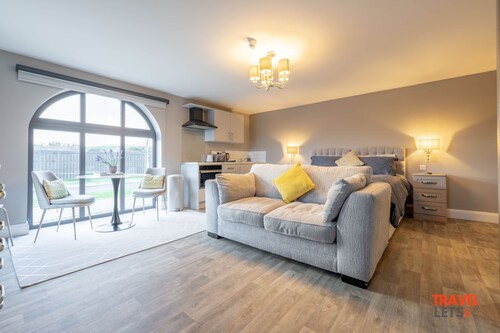 Hillsborough, Co Down, N. Ireland - Homestead Hillsborough Suite 3