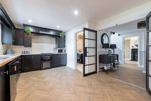 Fridge, microwave, oven, stovetop - Spacious 4BR with River View & Quiet Garden (Newbuildings)