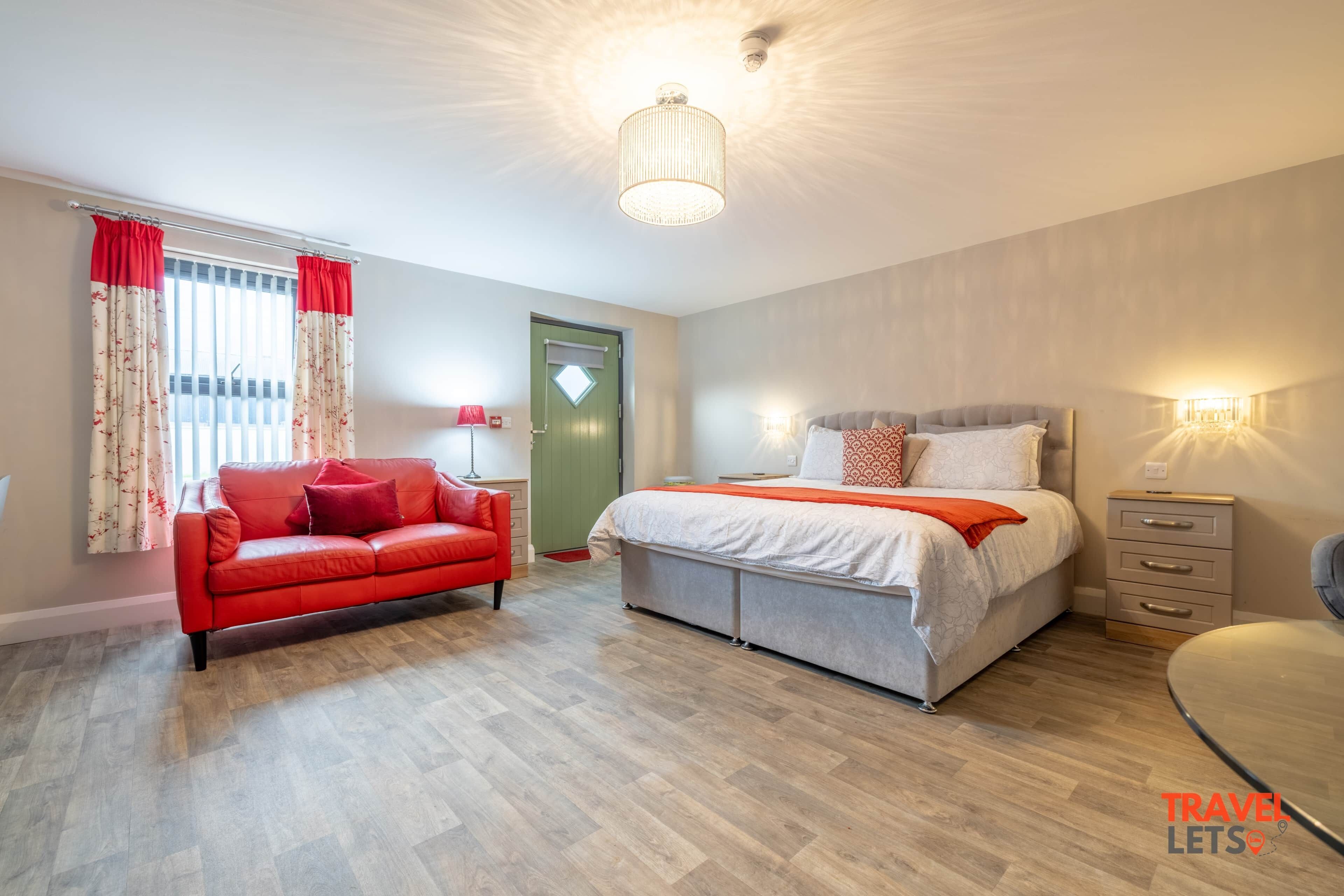 Iron/ironing board, WiFi, bed sheets