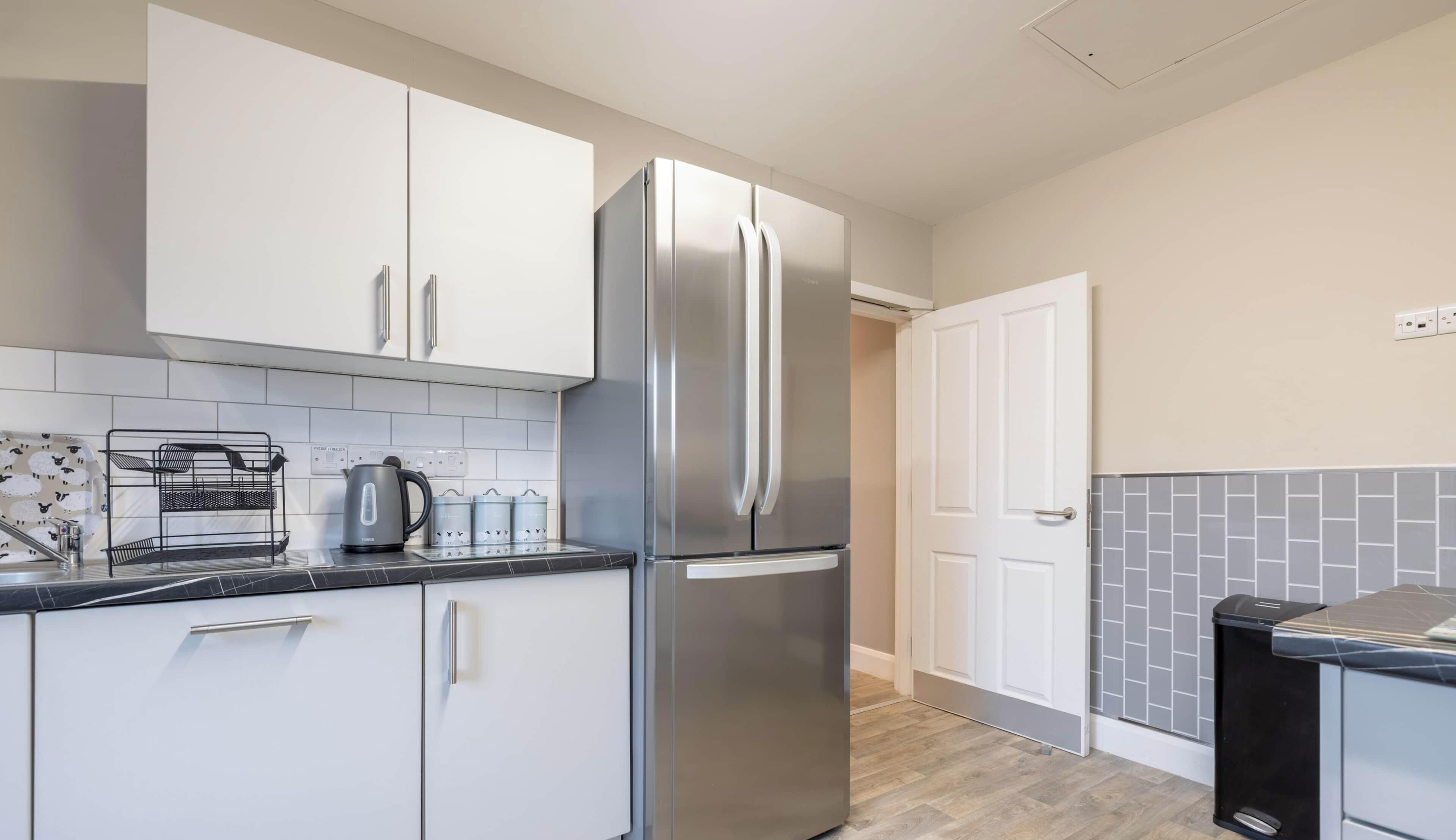 Fridge, microwave, oven, cookware/dishes/utensils