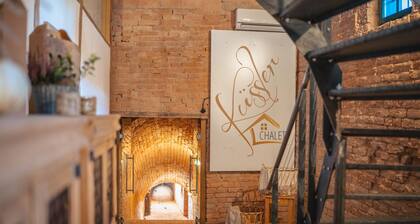 Weinfass-Chalet fĂŒr 8 in Grub an der March by Interhome