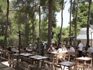 Outdoor dining - TCI Isole Tremiti (Tremiti Islands)
