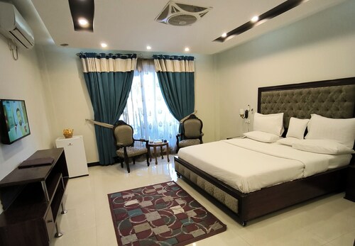 Deluxe Room with front view
