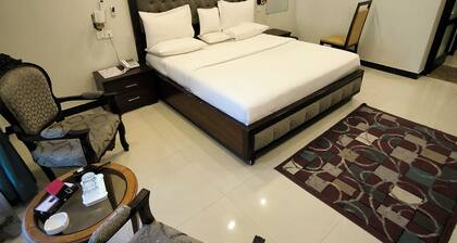 Deluxe Room with front view