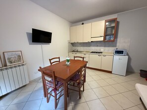 Dining - Comfy stay close to sea and the center (Rosolina Mare)