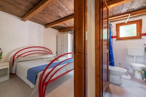 Room - Cozy apartment with furnished patio (San Teodoro)