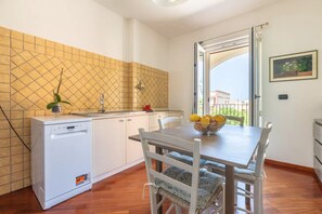 Dining - Panoramic sea view apartment in Porto Torres (Porto Torres)
