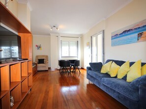 Living area - Funchal Wohnung mit Pool by Interhome (Madeira/Funchal)