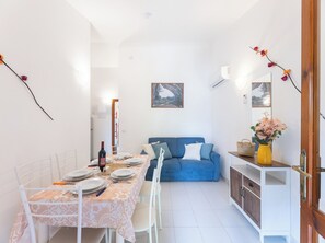 Dining - Spacious house in San Teodoro (San Teodoro)
