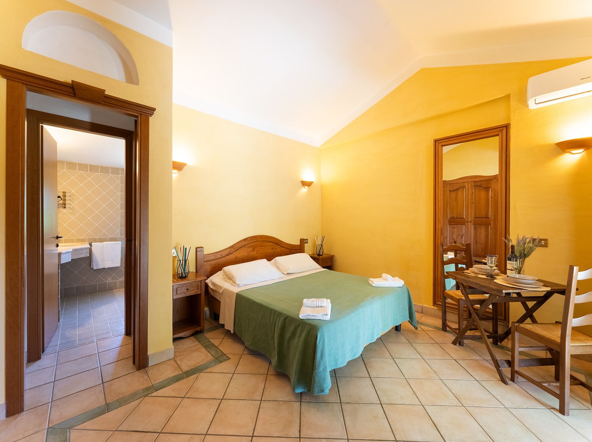 1 soverom, internettilgang og sengetøy