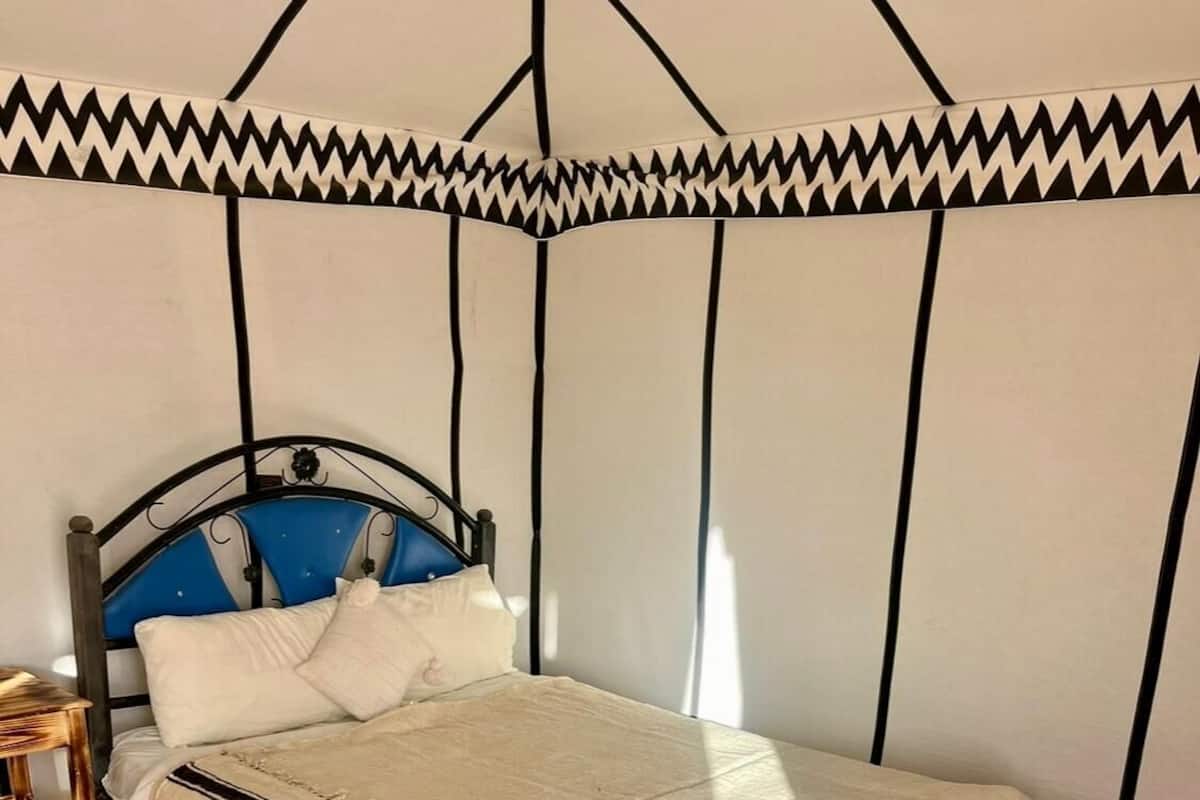 Standard Double Room | Free WiFi