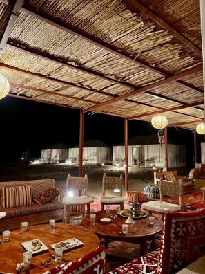 Standard Double Room | Terrace/patio - BIVOUAC LUNA (M'HAMID)