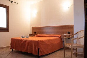 3 bedrooms, bed sheets - Comfy flat with terrace and pool (Sos Alinos)