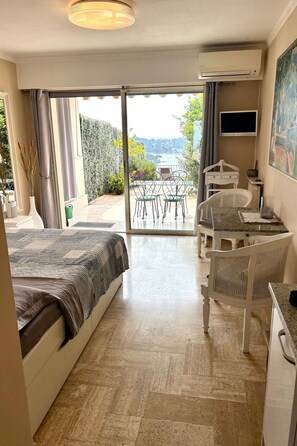 1 bedroom, Internet - Studio mit Terrasse und Panoramablick by Interhome (Villefranche-sur-Mer)