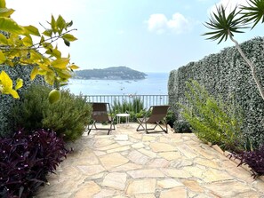 Terrace/patio - Studio mit Terrasse und Panoramablick by Interhome (Villefranche-sur-Mer)