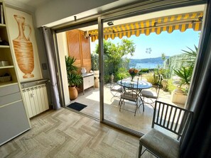 Interior - Studio mit großzügiger Terrasse und Panoramablick by Interhome (Villefranche-sur-Mer)