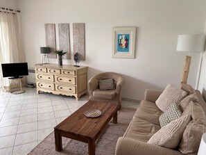 Living area - Wohnung in Mougins mit Gepflegtem Garten by Interhome (Mougins)