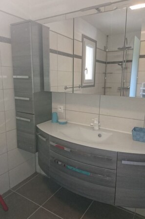 Towels - Haus auf dem Land in ruhiger Lage mit privatem Pool by Interhome (Bonnieux)