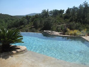 Pool - mit privatem Pool in üppiger Umgebung by Interhome (Caixas)