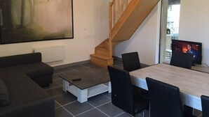 Unclassified image, 3 of 12, button - Komfortables Haus große Kapazität by Interhome (Véranne)