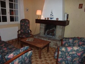 TV - Ker Berhed by Interhome (Crozon-Morgat)