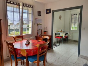 Dining - GITE BRETON by Interhome (Guingamp)