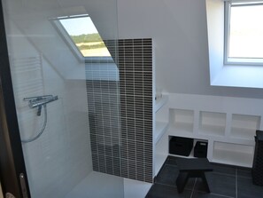 Bathroom - für 7 Personen by Interhome (Guérande)