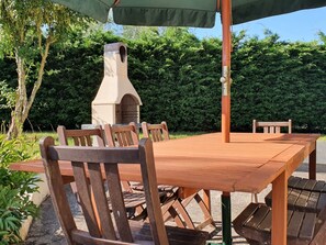 Outdoor dining - St Josse Farmhouse accommodation - Le Touquet. by Interhome (Montreuil)