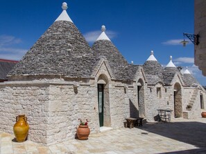 Exterior - Trullo Pagliaio by Interhome (Martina Franca)