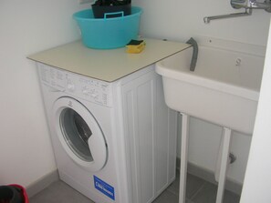 Interior - Helle Kellerwohnung by Interhome (Sannicola)