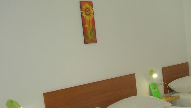 1 bedroom, Internet