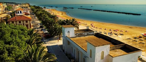 Strand