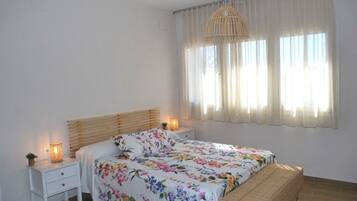 5 Schlafzimmer, Bügeleisen/Bügelbrett, Internetzugang