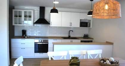 Villa an escasos metros de la playa, con piscina privada y 5 dormitorios