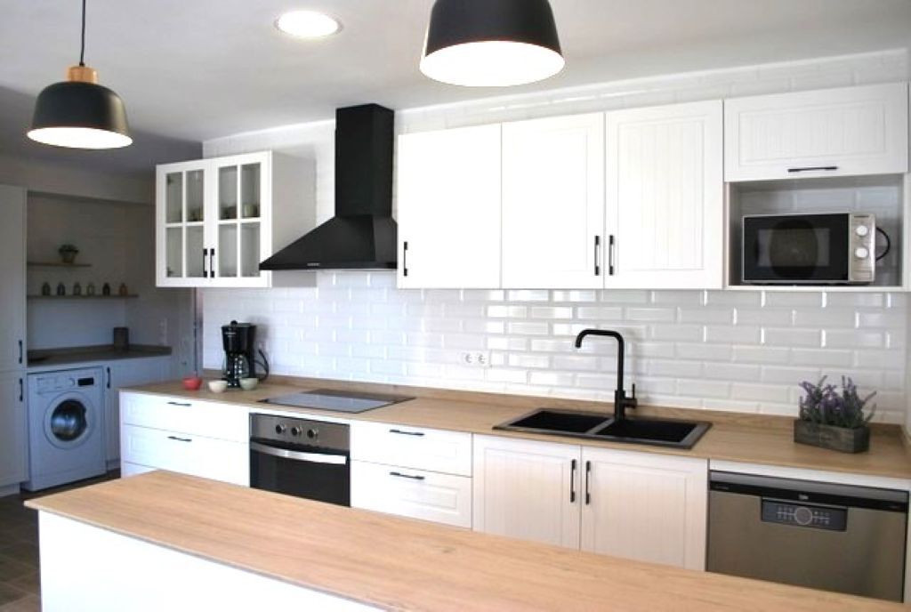 Micro-ondes, four, plaque de cuisson, lave-vaisselle