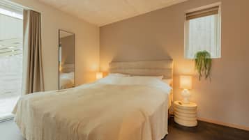 Sengetøy av topp kvalitet, strykejern/-brett og wi-fi (inkludert)