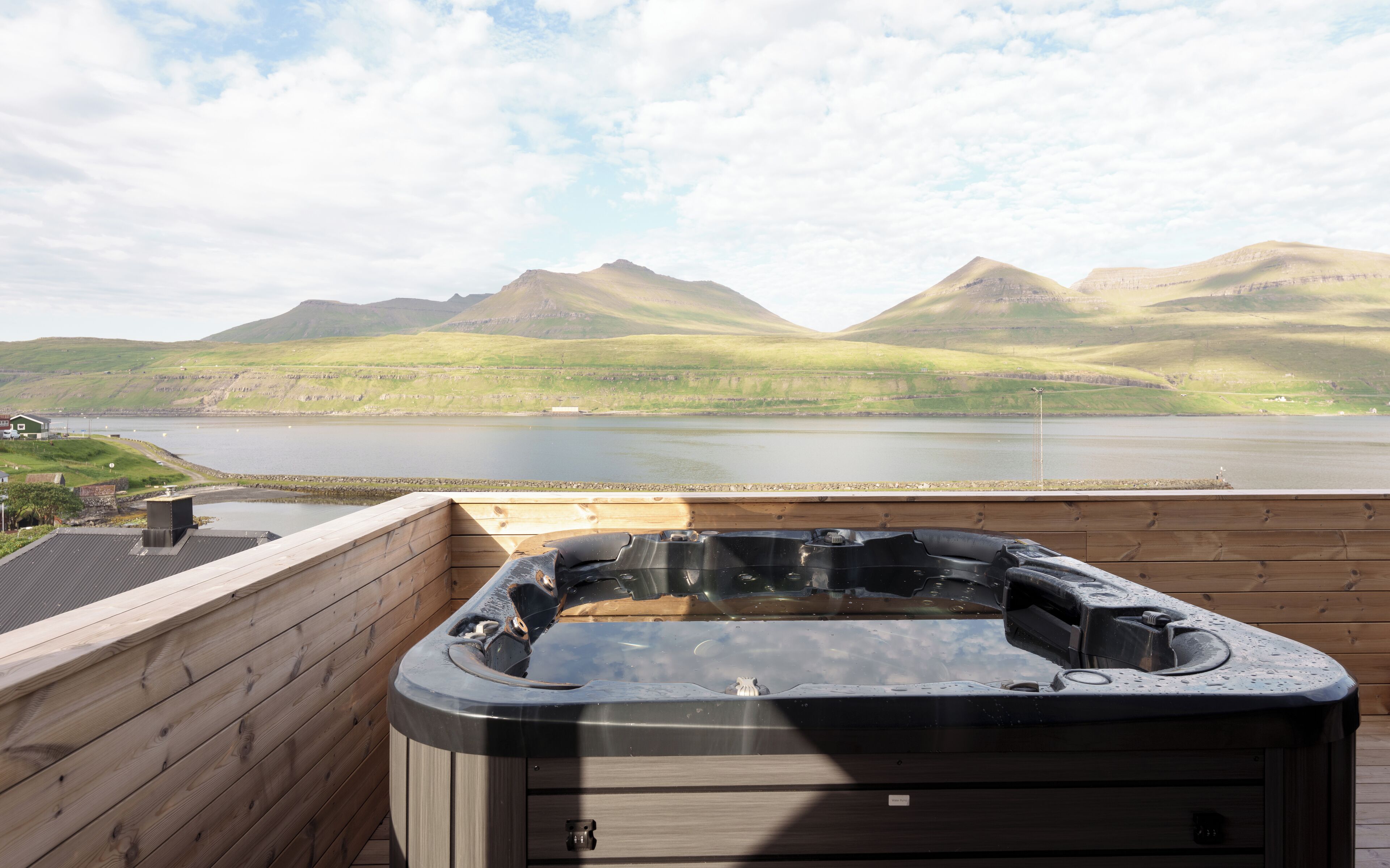 Bañera de hidromasaje exterior