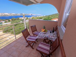 Terrace - Appartement mit Balkon by Interhome (Pag/Novalja)