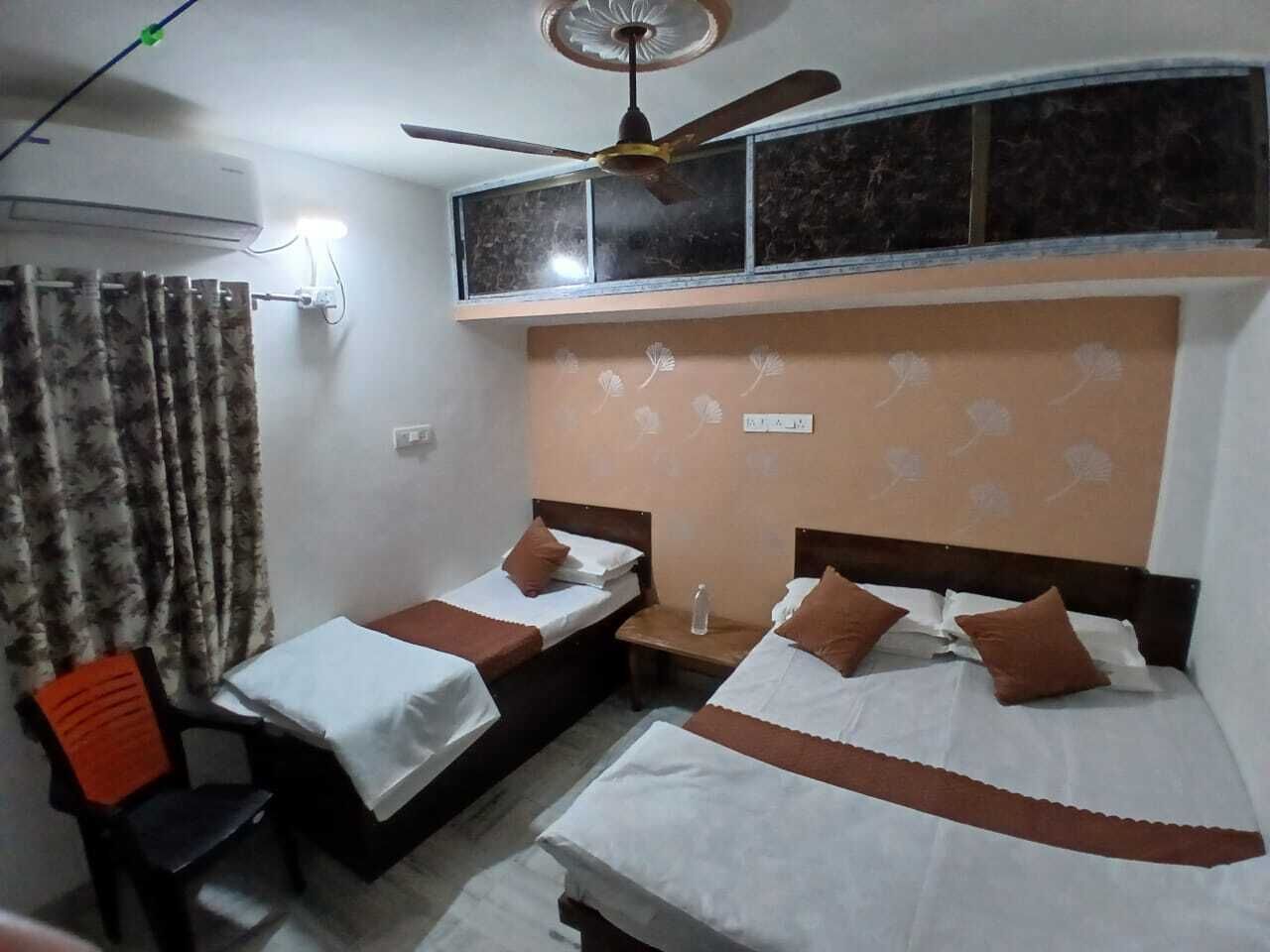 Triple Room | Rollaway beds, free WiFi, bed sheets