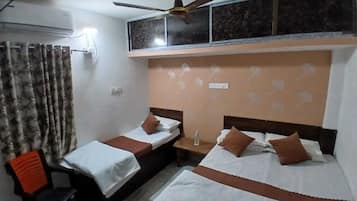 Triple Room | Rollaway beds (surcharge), WiFi (free), bed sheets