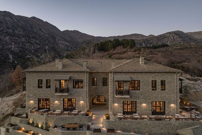 Oreno Mountain Retreat Hotel
