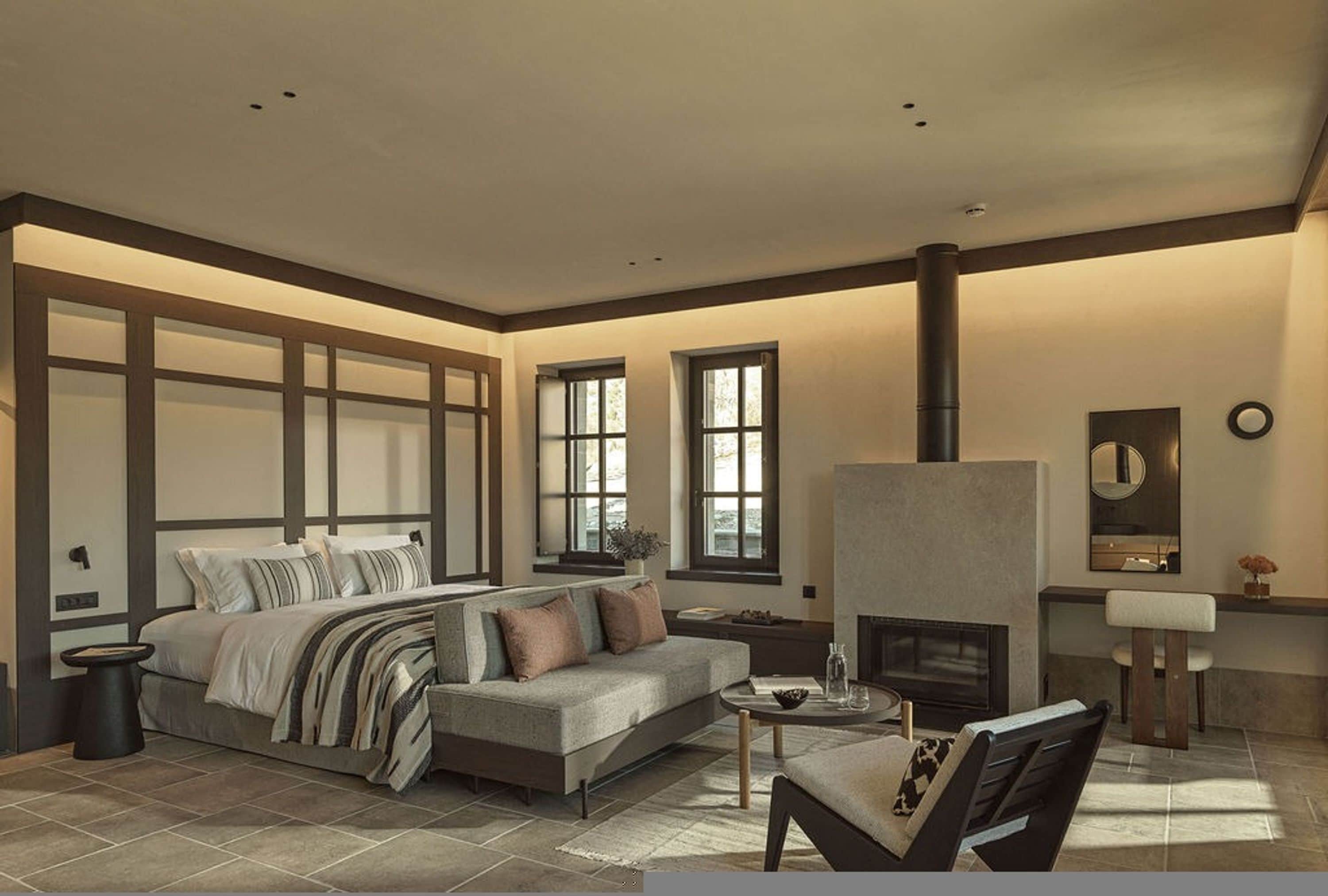 Suite | 4 bedrooms