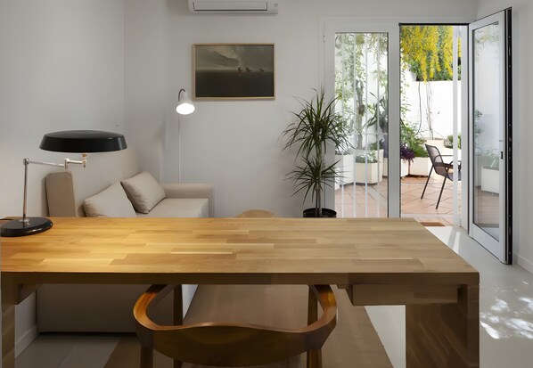 Interior - Apartment 'Azura' with Sea View, Wi-Fi, and Air Conditioning (Caleta de Vélez)